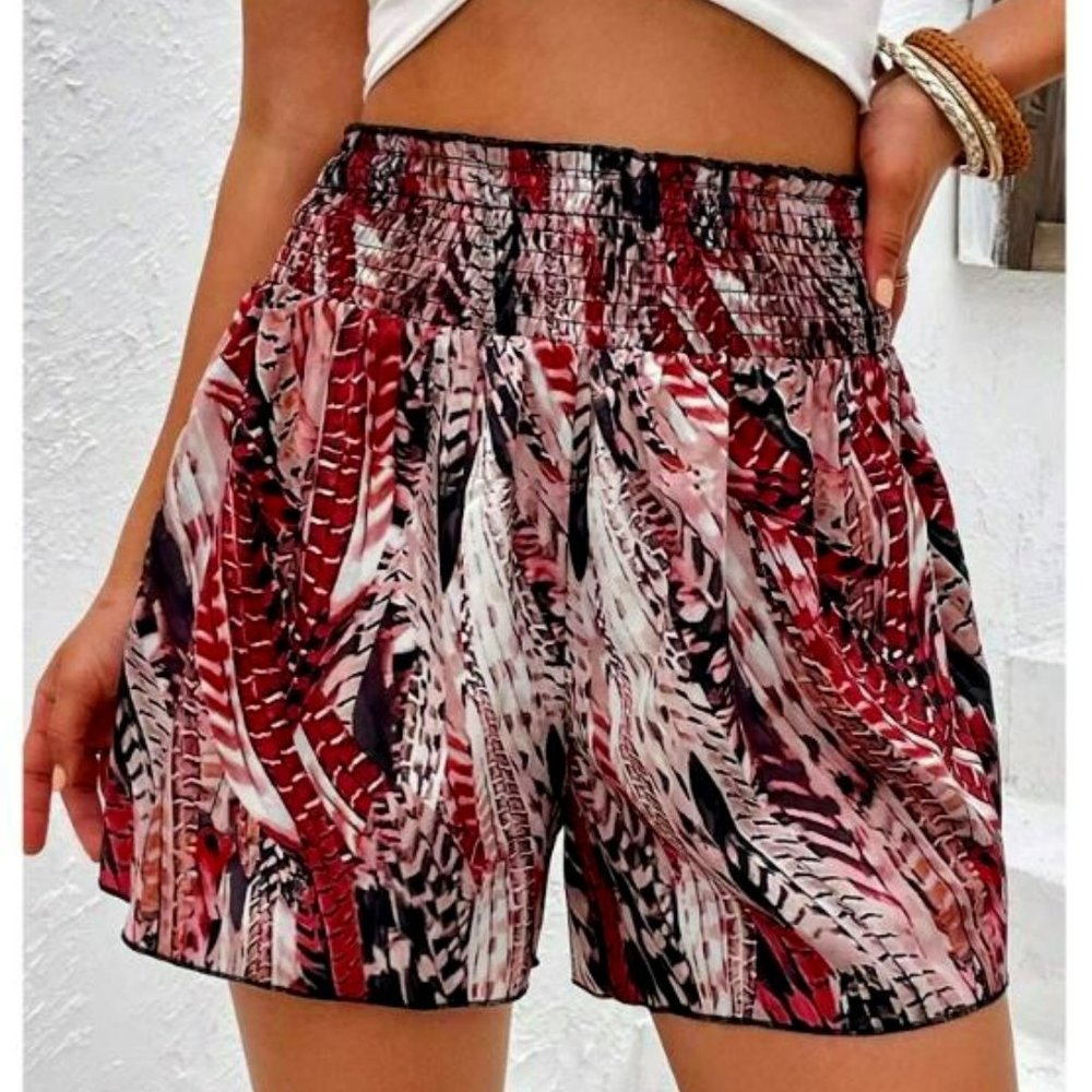 🌕SHEIN VCAY allover print paperbag waist shorts -XS
